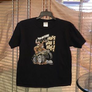 Boys Buck Wear tee shirt Deers & Gears